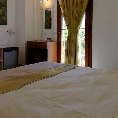 Flying Dutchman Hotel 3*